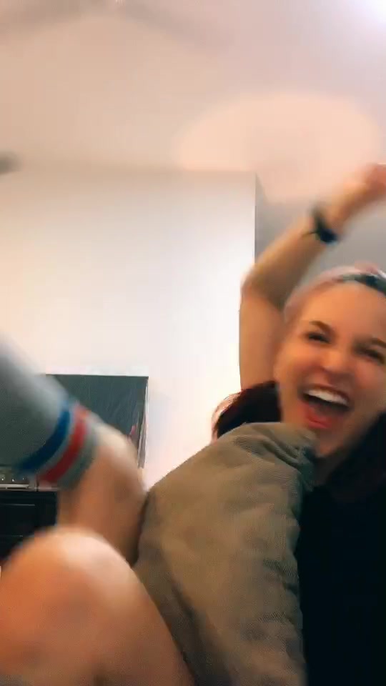 @elliavrram