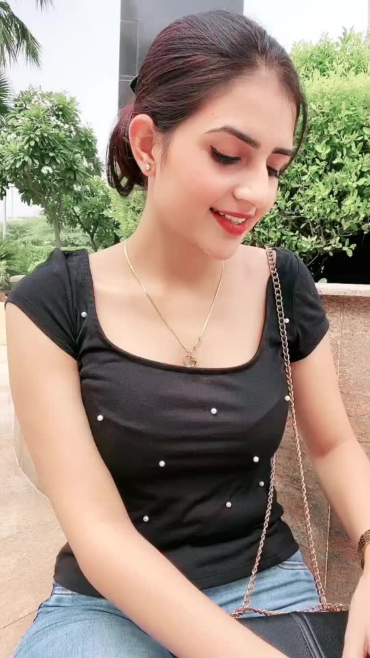 @Shivani🔱