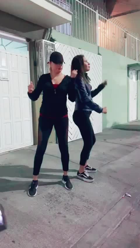 @Mariana Ynisindi