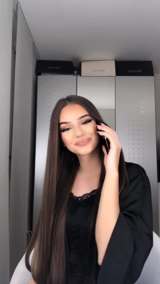 @Dzana