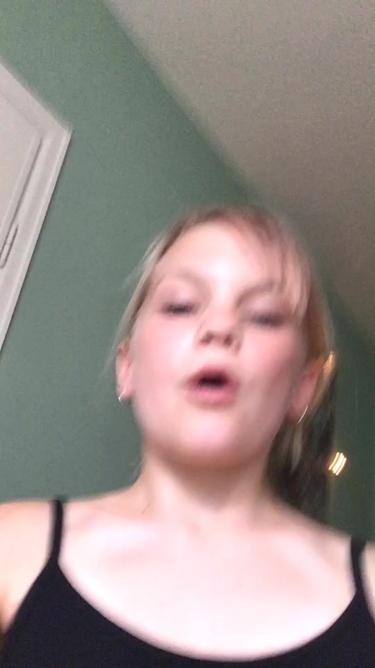 @𝕊𝕨𝕖_𝕣𝕚𝕕𝕖𝕣𝕤🍀