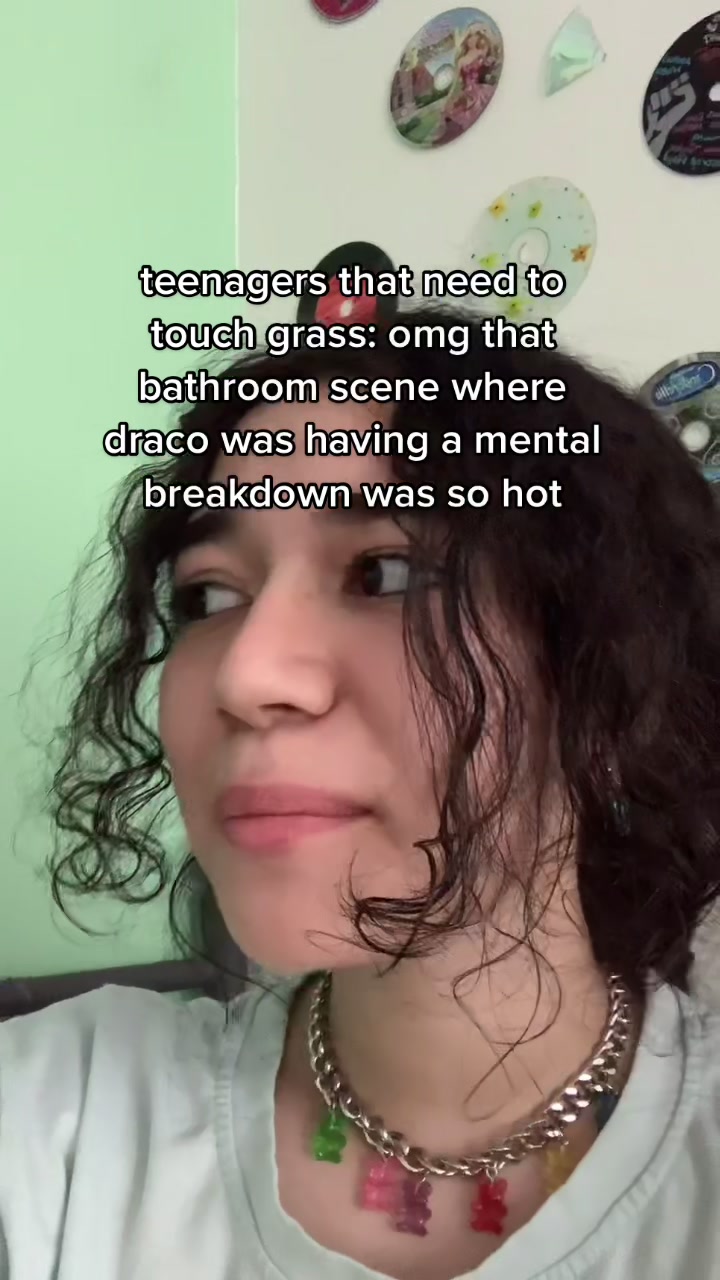 @Sofia🔪