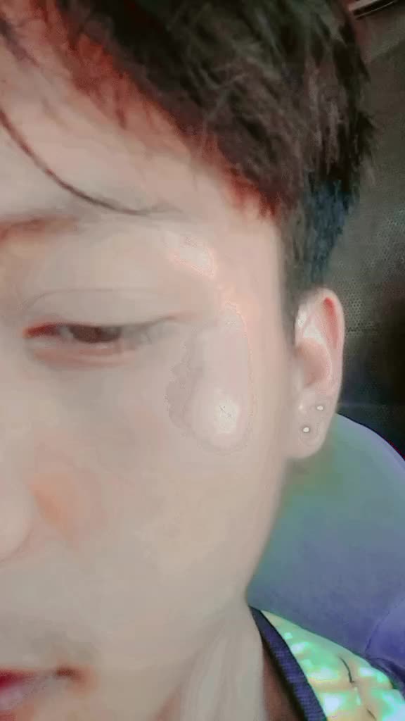 @P ai n :{