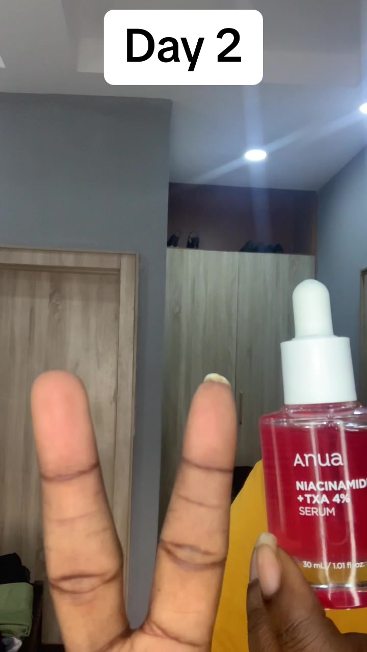@theskincaregirliee