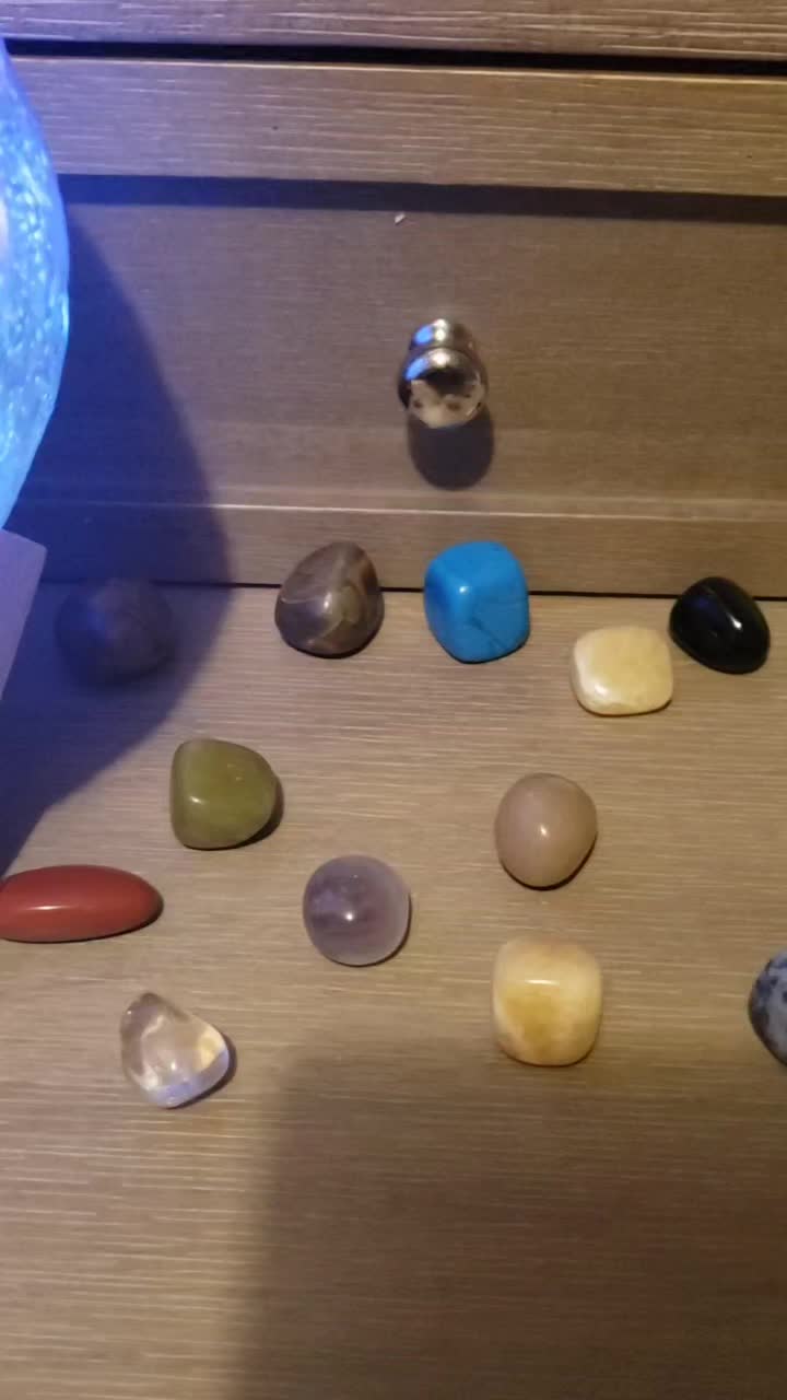 @Butterflymoontarot888