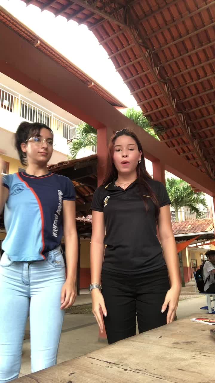 @Emilly katriny🌪️