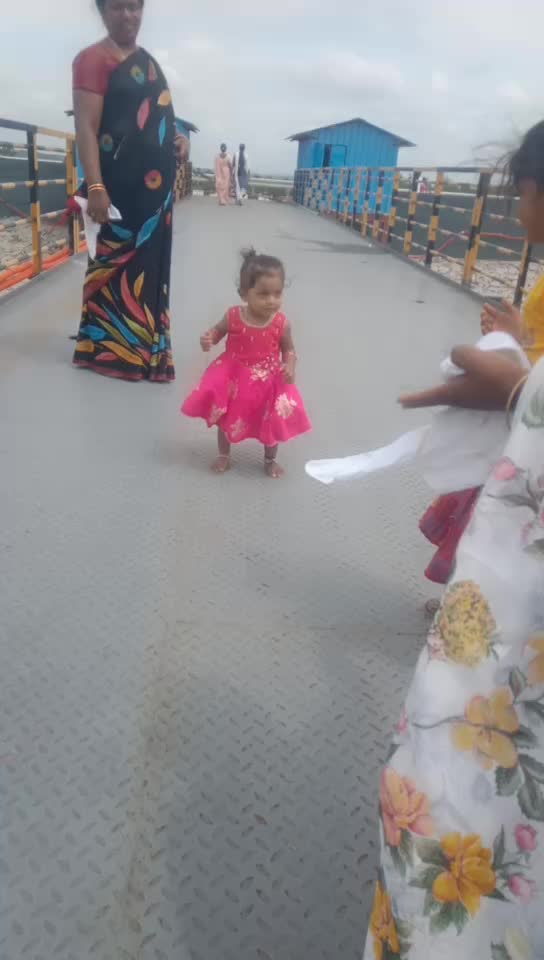 @spoorthireddy
