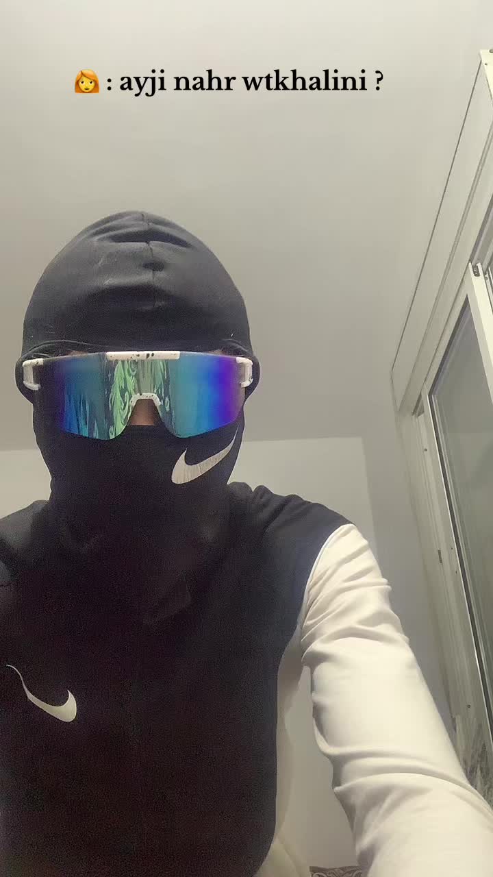 @Adamoox