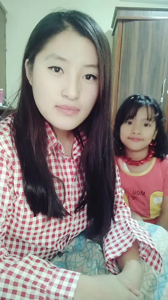 @Gina Chamling