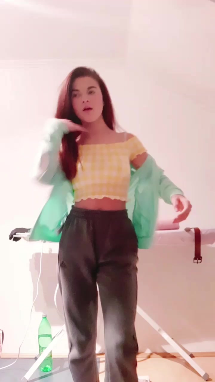 @𝓛𝓮𝓪 🎀