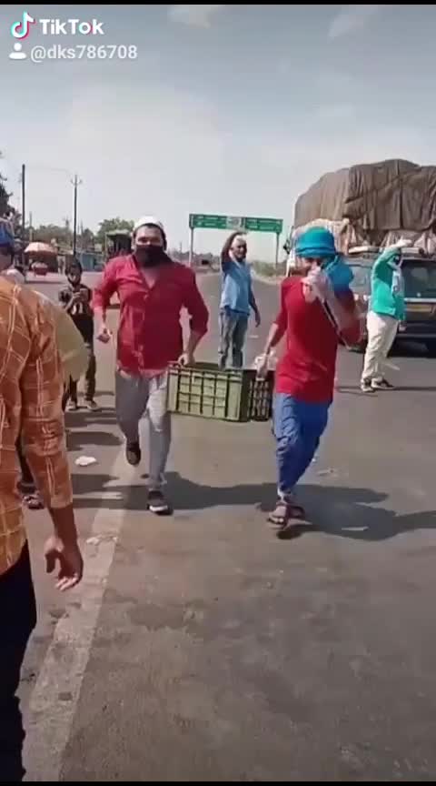 @DKS
