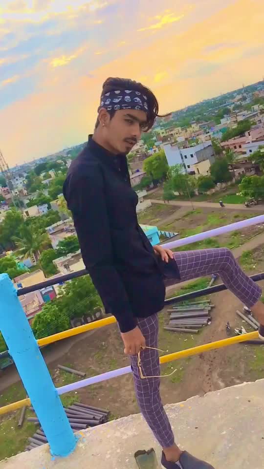 @👑 Mr__ashu_10 👑