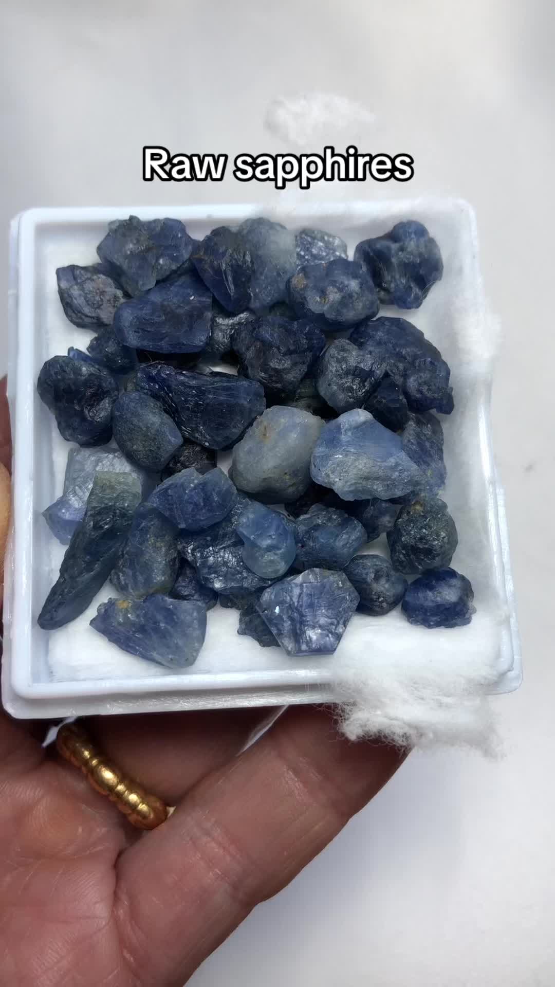 @nikmakcrystals