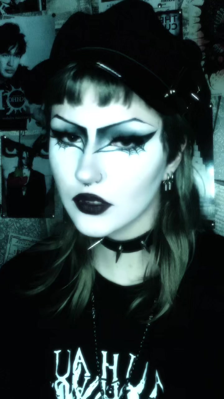 @𝕯𝖊𝖊𝖆🦇