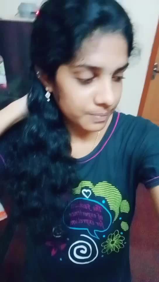 @😍Reena😍Riya😍