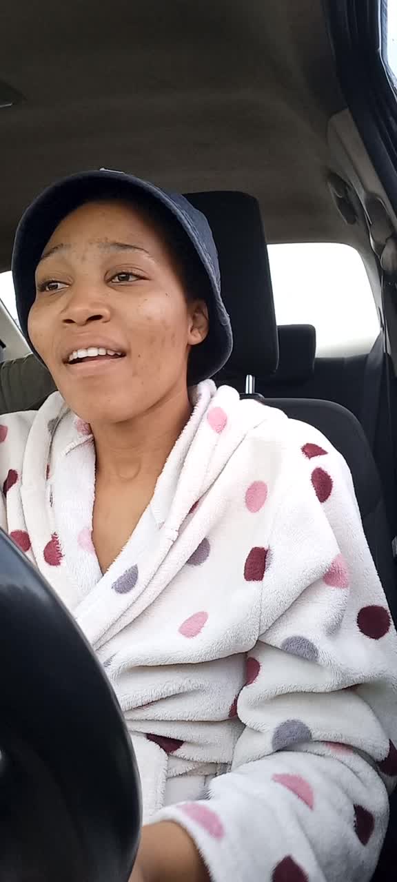 @YT: KRISIEY LOUW