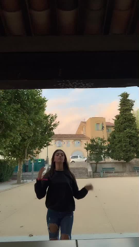 @julia.grfl