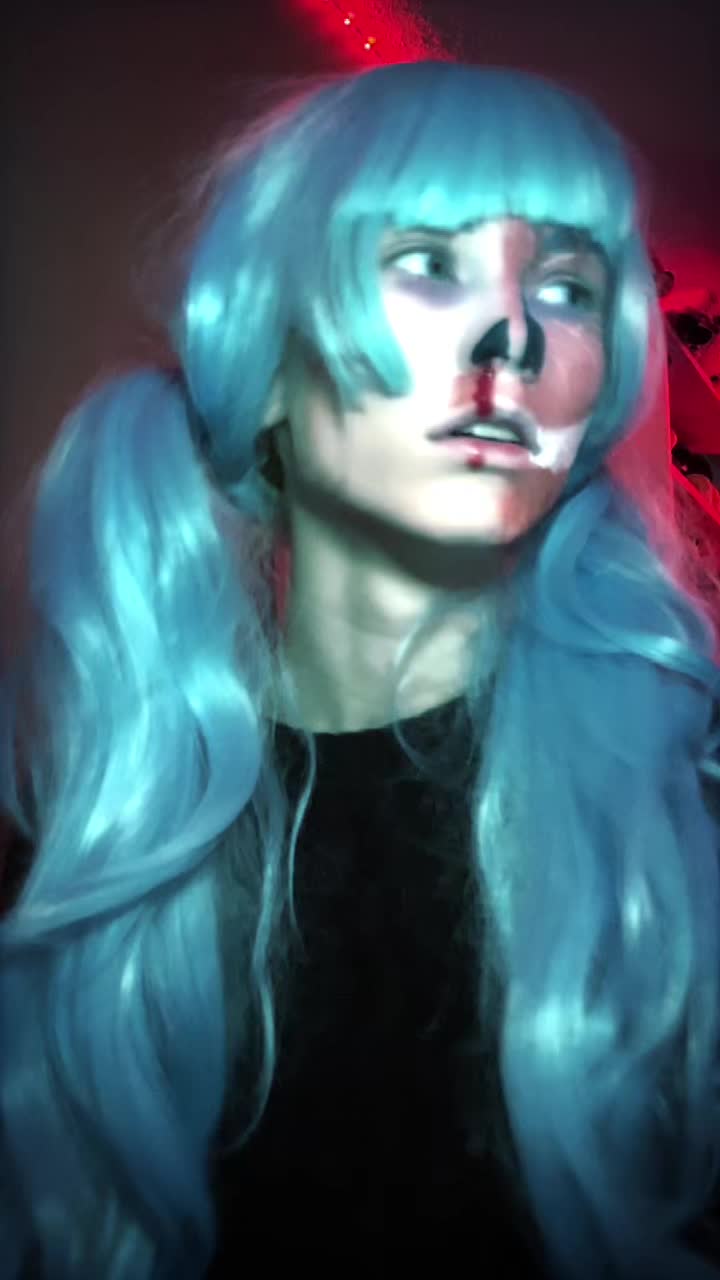 @L <3