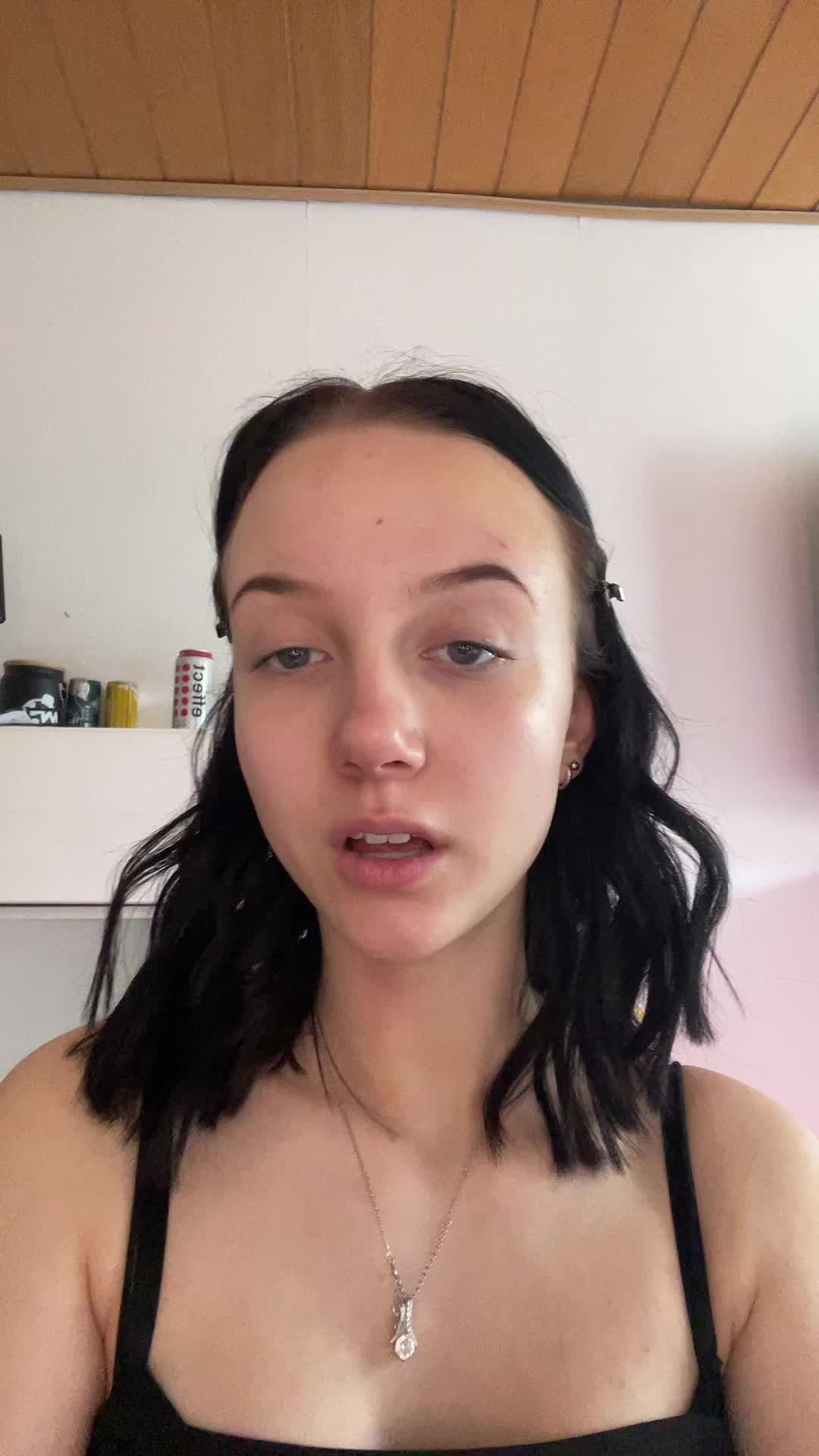 @Emily🌹