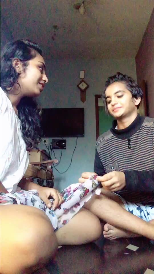 @Priyashetty