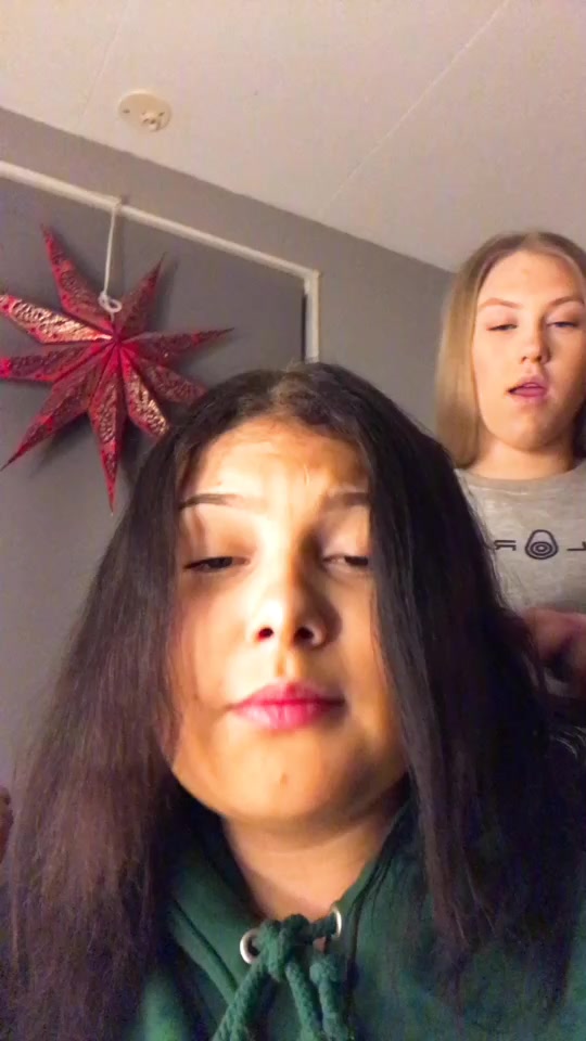 @r&ouml;vvvvosri&ouml;st😚💦👅