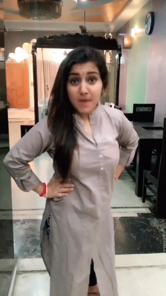 @👑priyaanka👑
