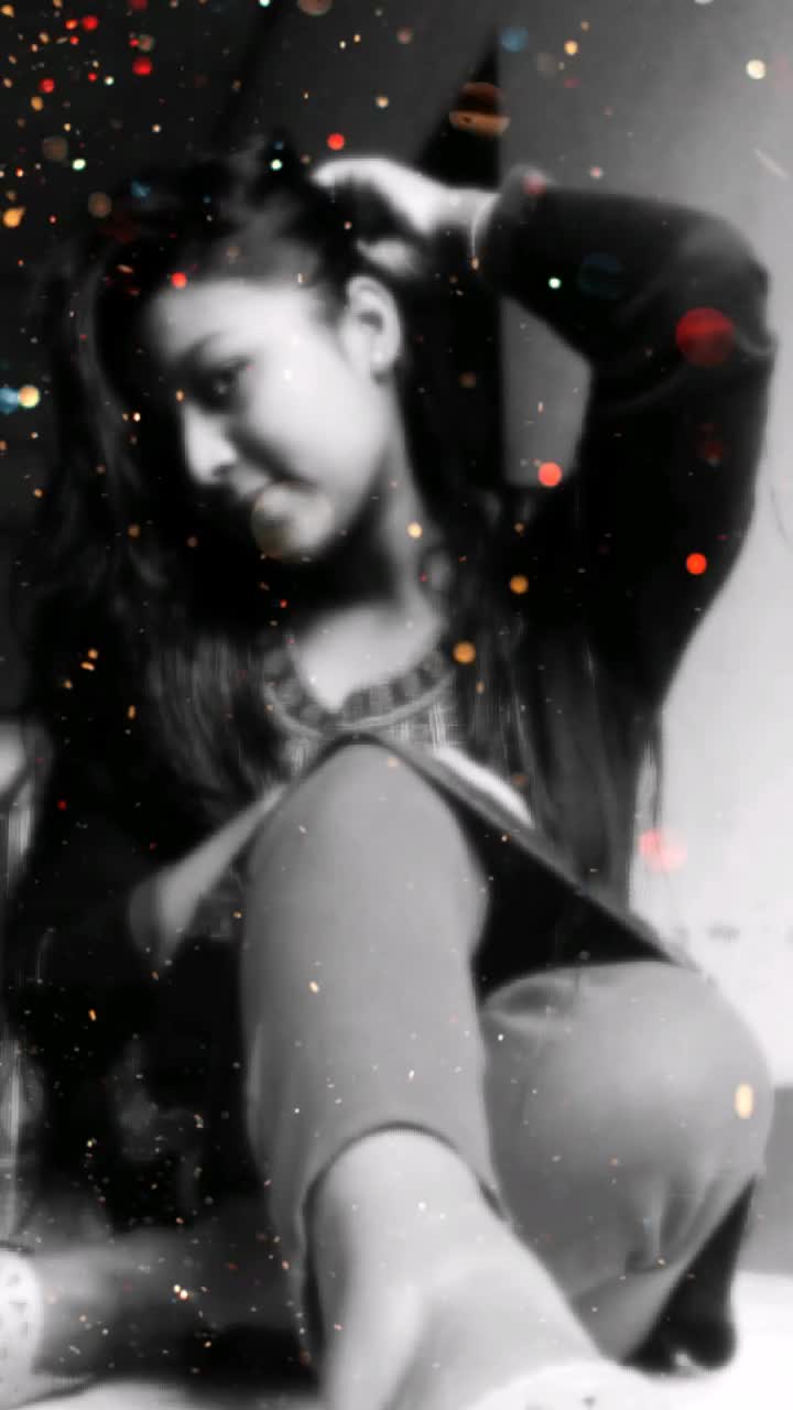 @Farnazkhan09