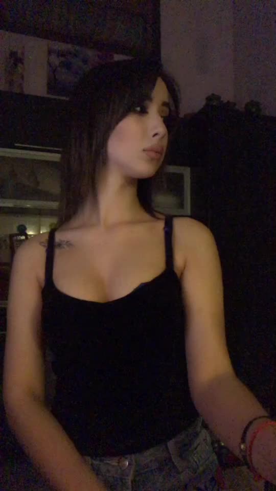 @AlinaAksi