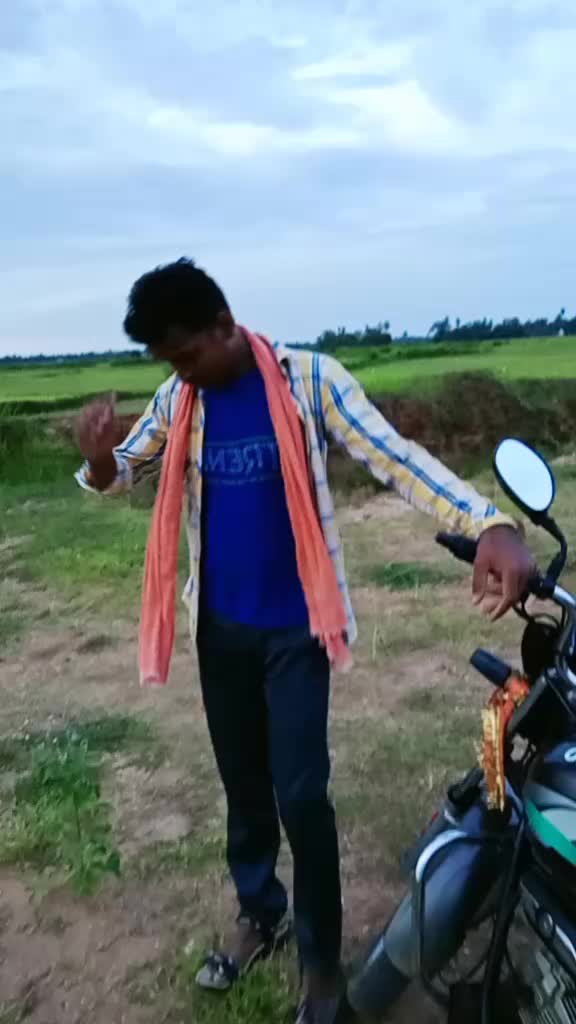 @sad boy Manoj Kumar