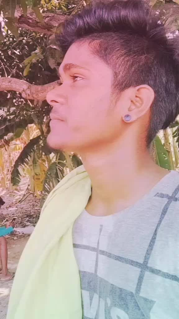 @Çàll_Mé_ßhàhúl_bøy😎
