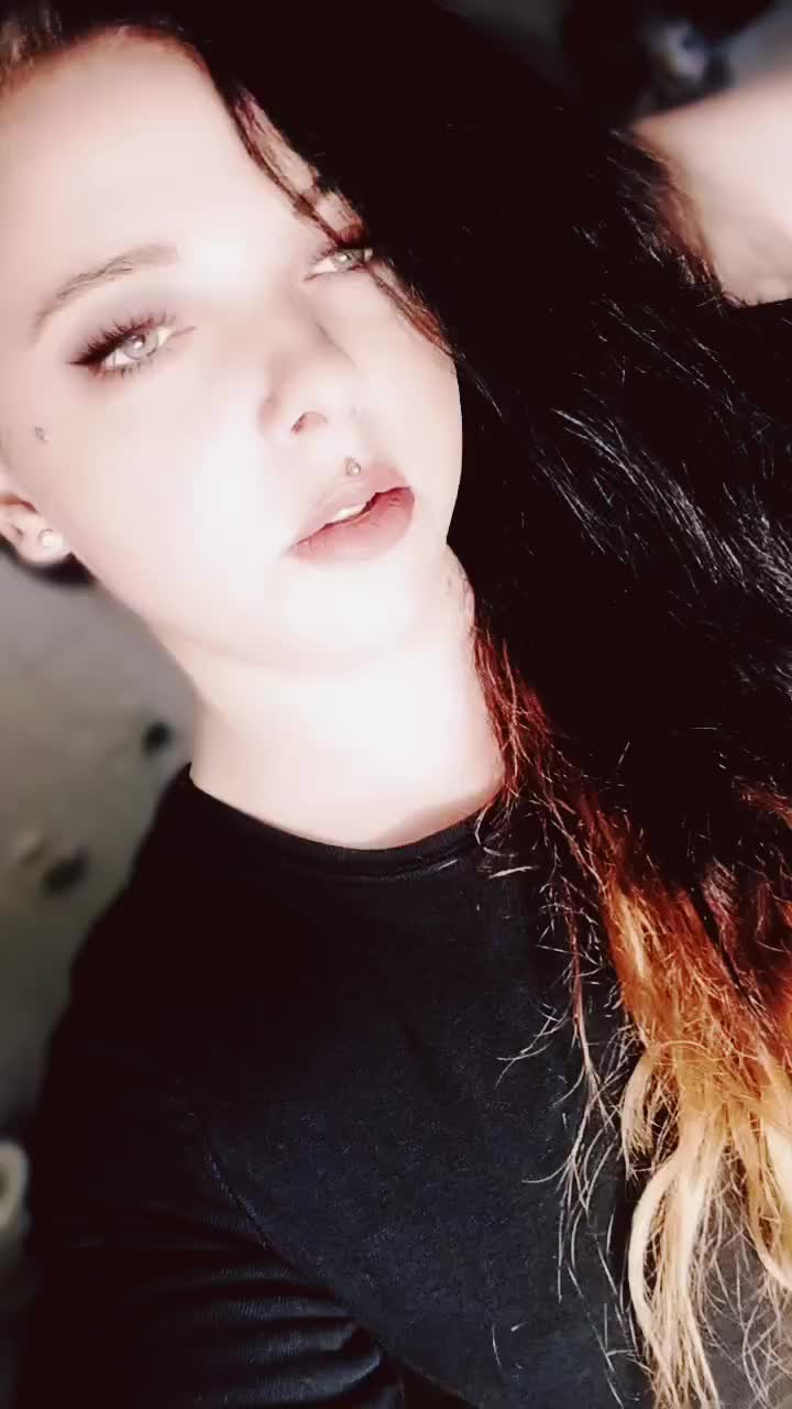 @Saschajon