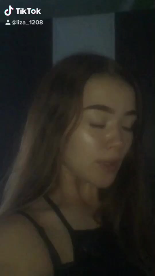 @𝔏𝔦𝔷𝔞_1208