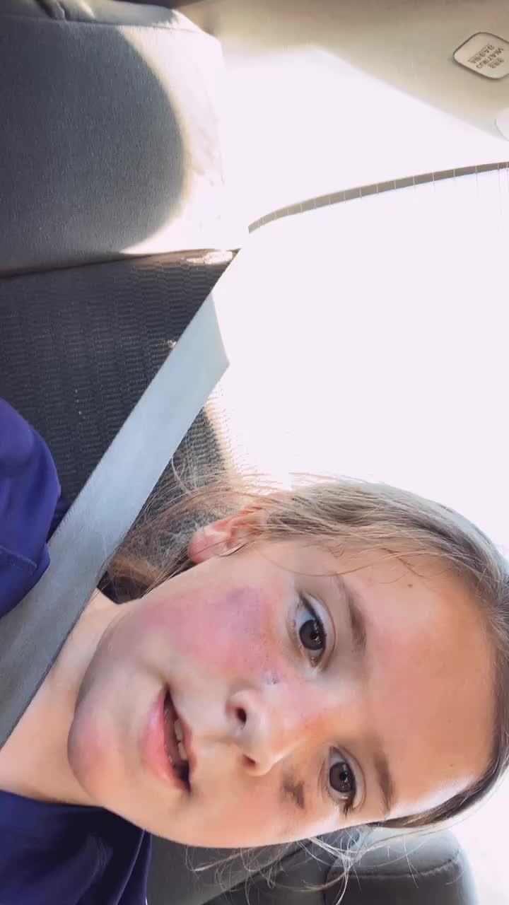 @lily