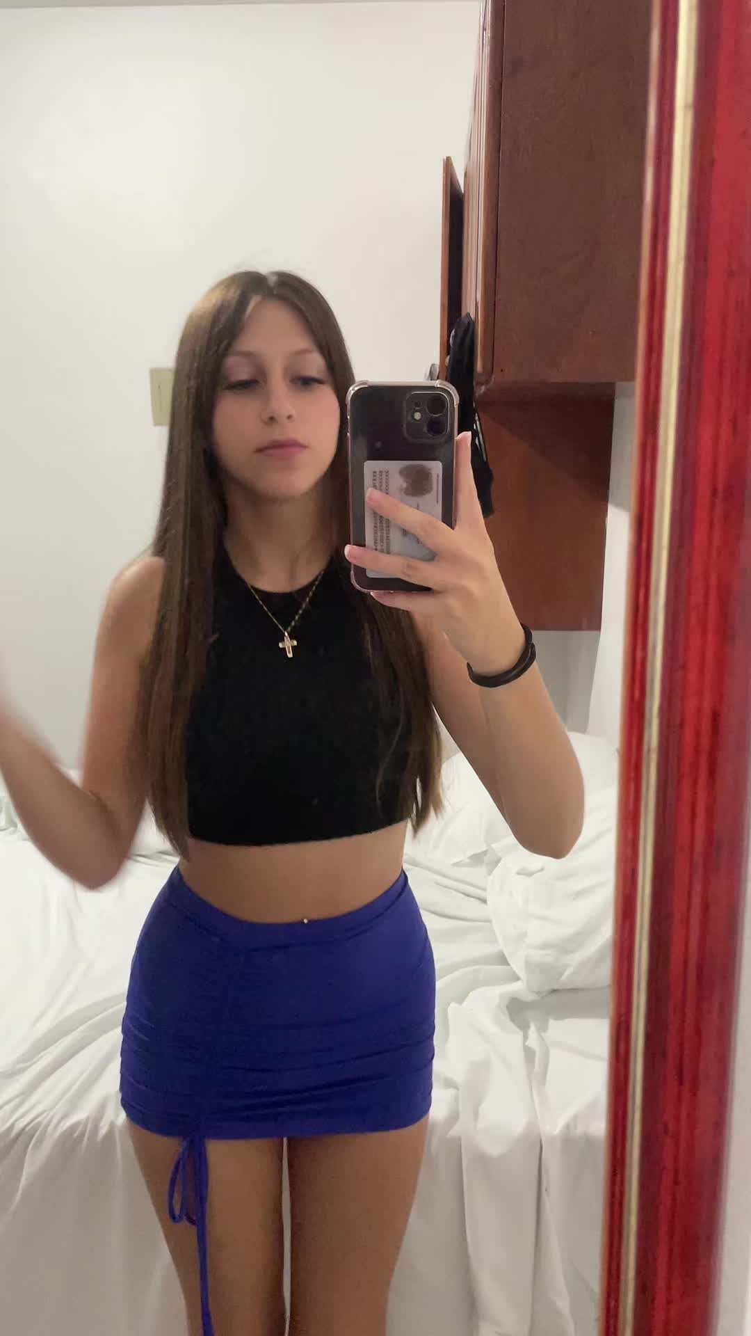 @Viickyy