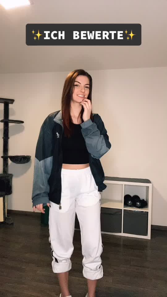 @Melanie ✨