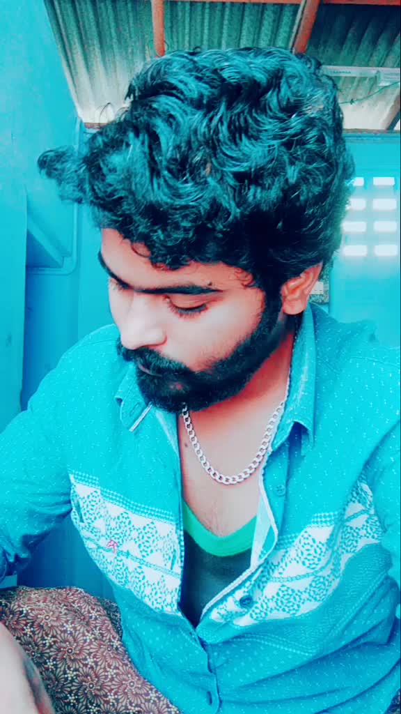 @தமிழன் பாரதி