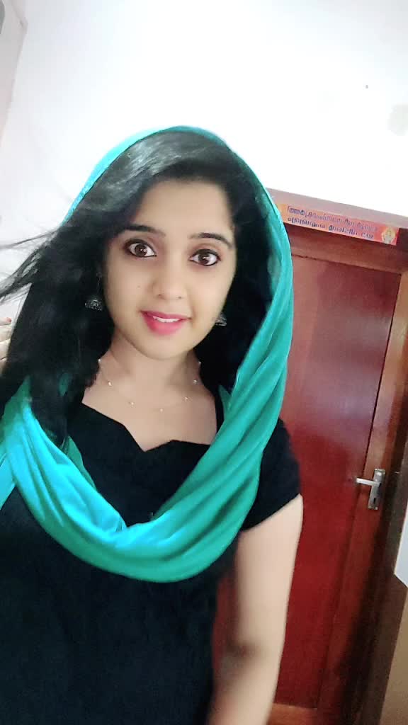 @Revathy menon🤩