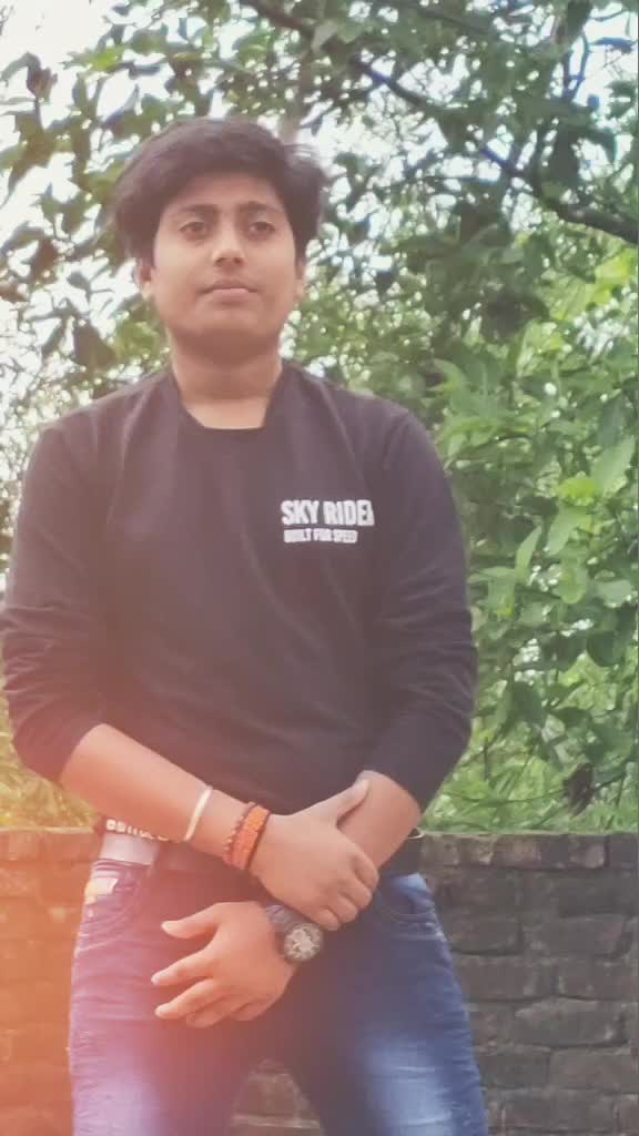 @Laksh Roy 🥰