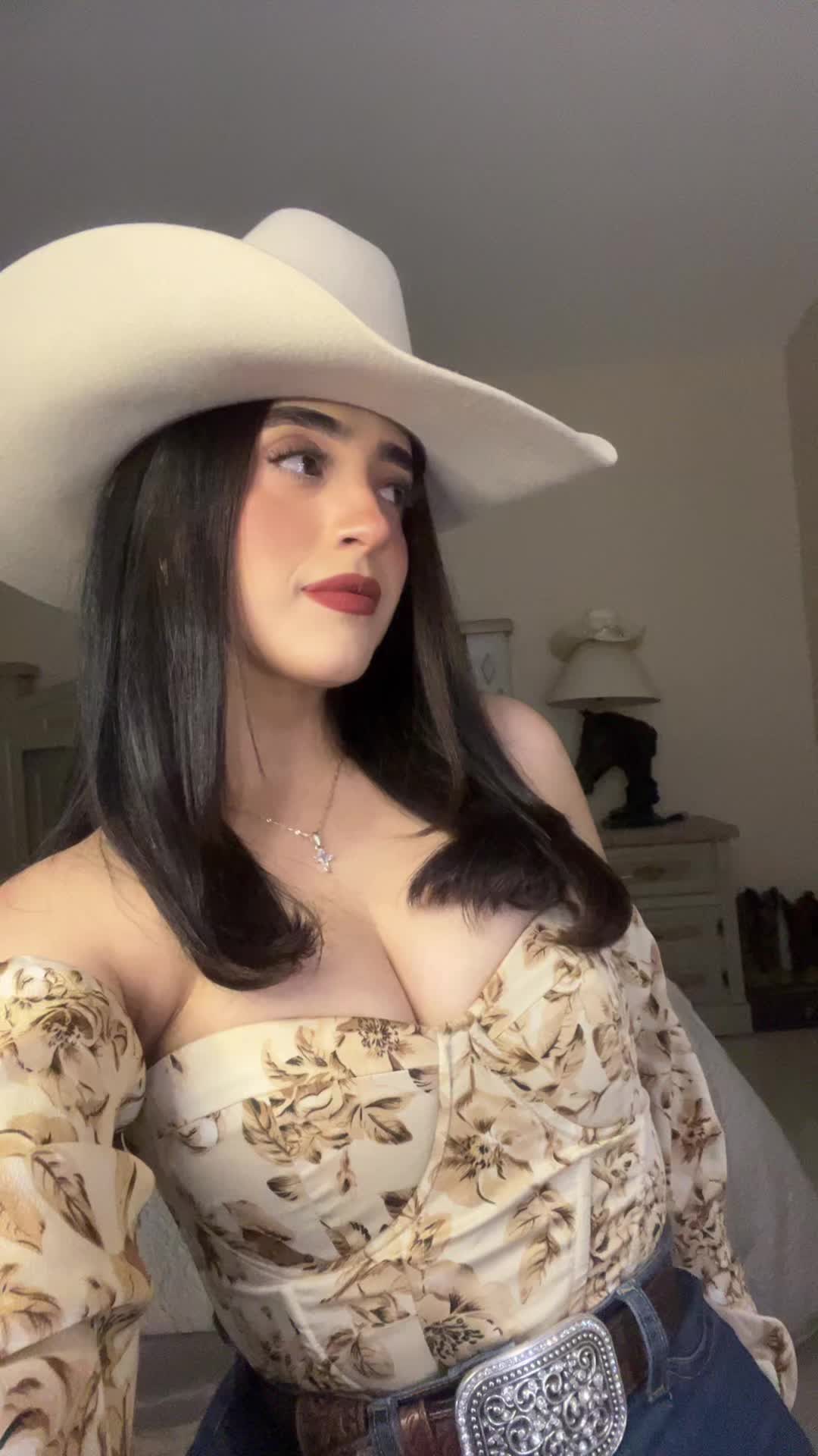 @𝑁𝑎𝑡𝑎𝑙𝑖𝑒