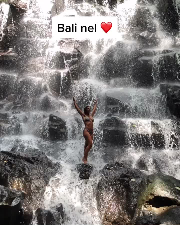@Anna Antonacci