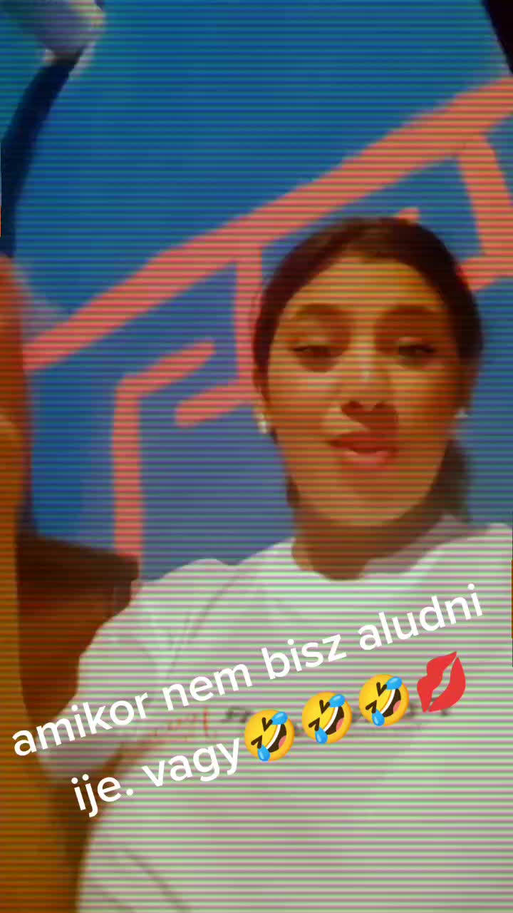 @dzsamila amira&hearts;️🖕