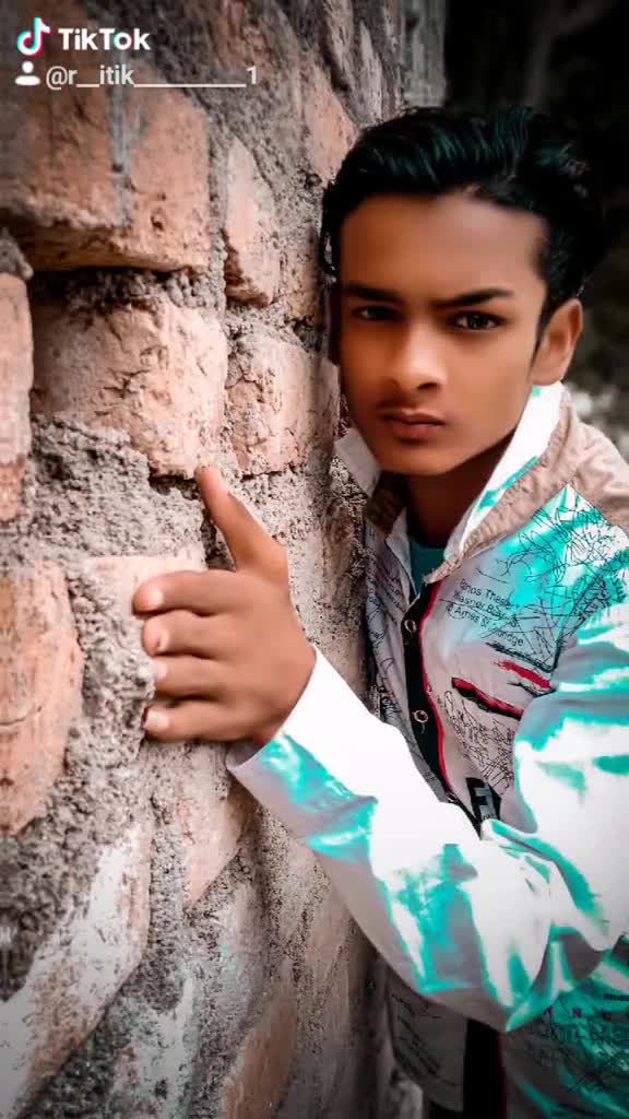 @Ritik Røy good. bøy