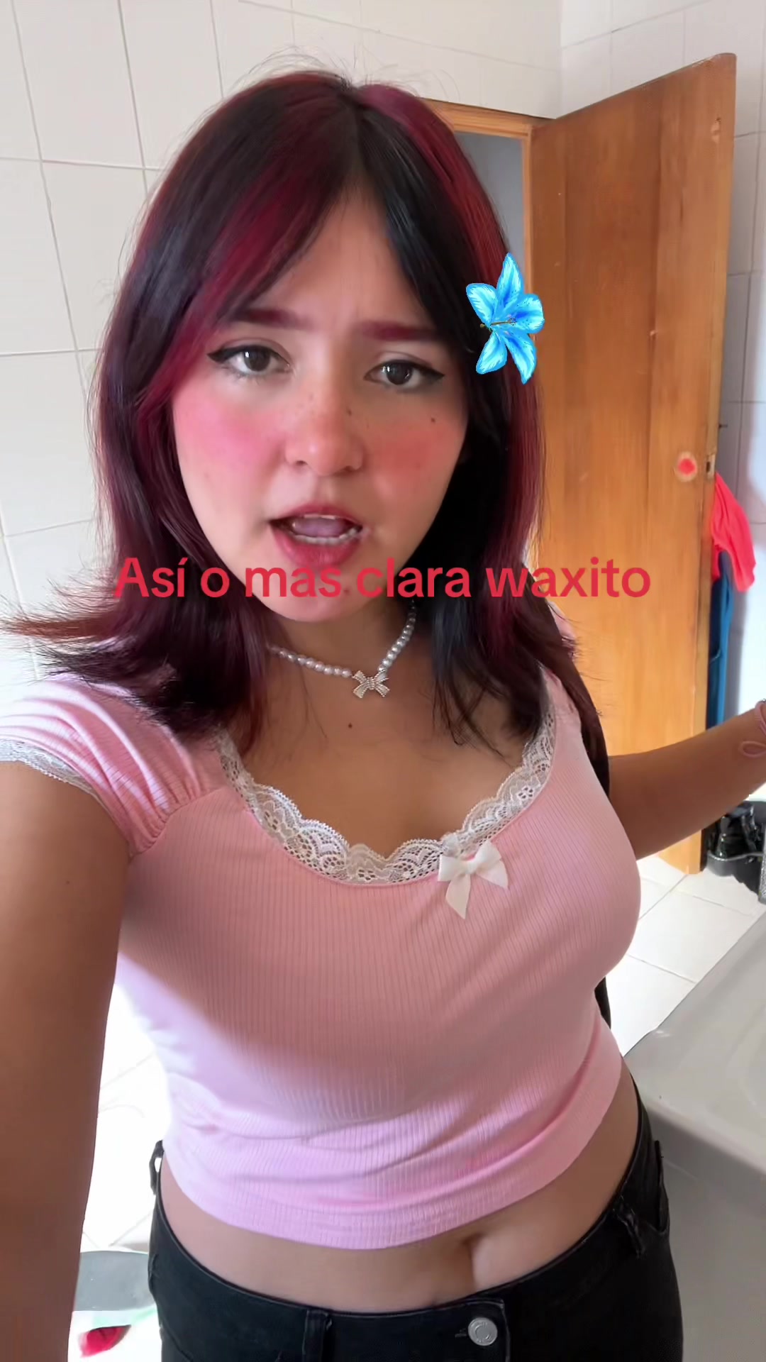 @:3