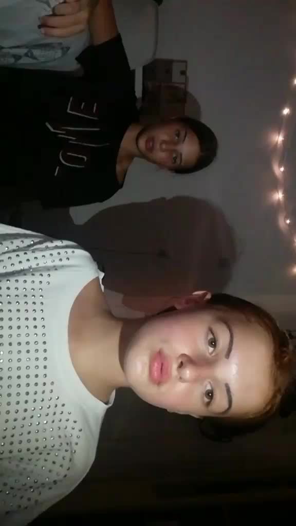@Ella