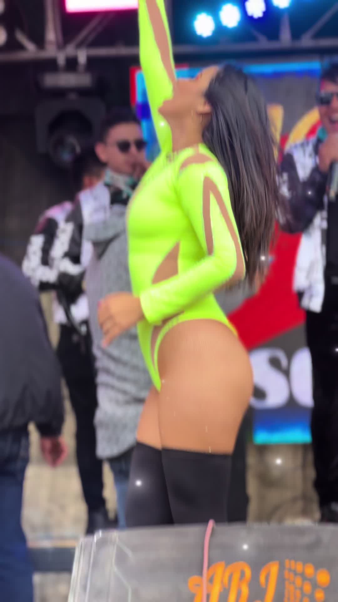 @Daniela Suarez A