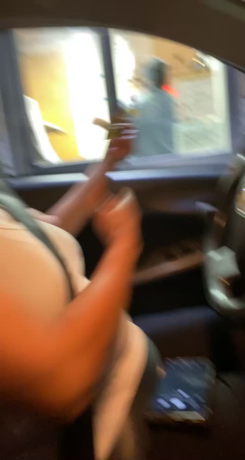 @Emily🇸🇻🇬🇹