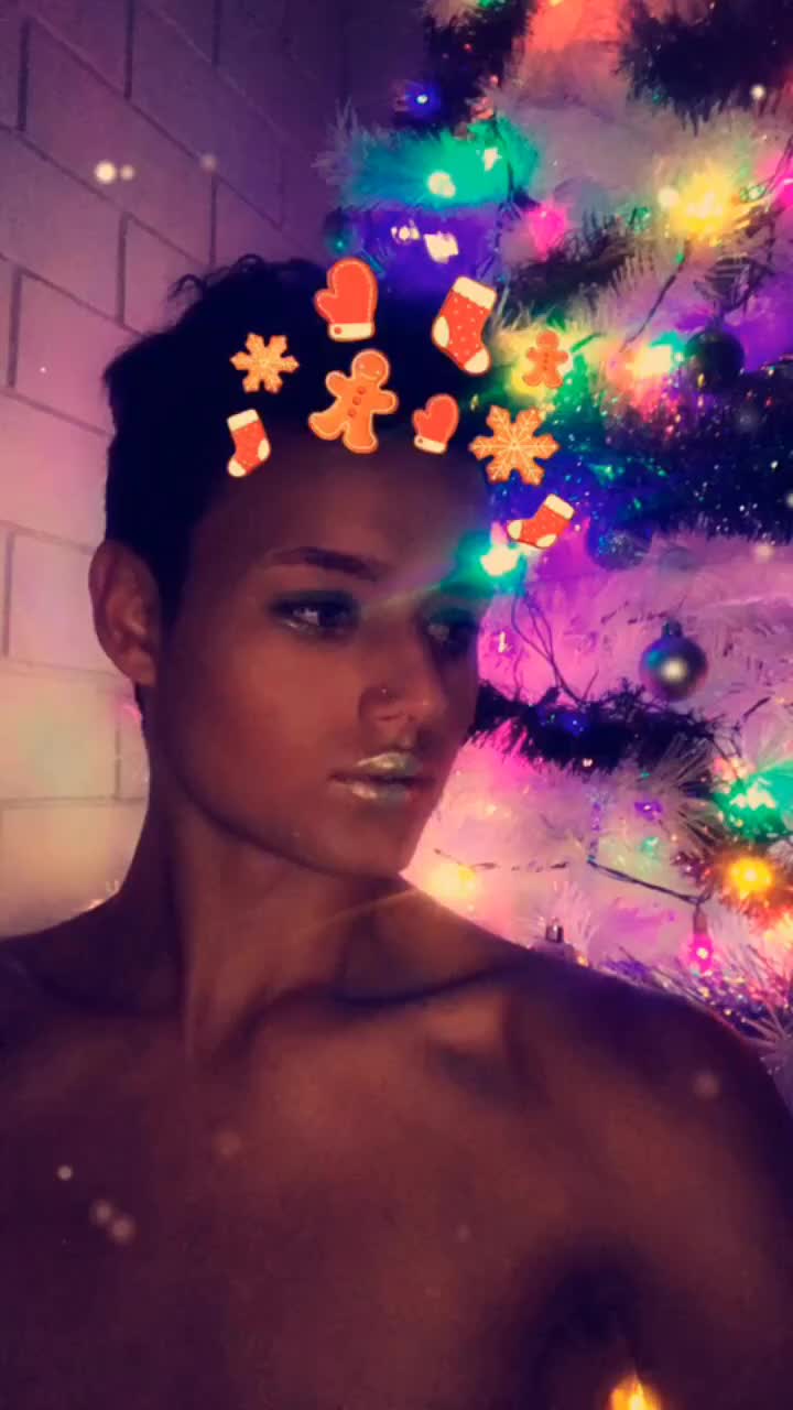 @HELSA QUEEN 🕷🔥