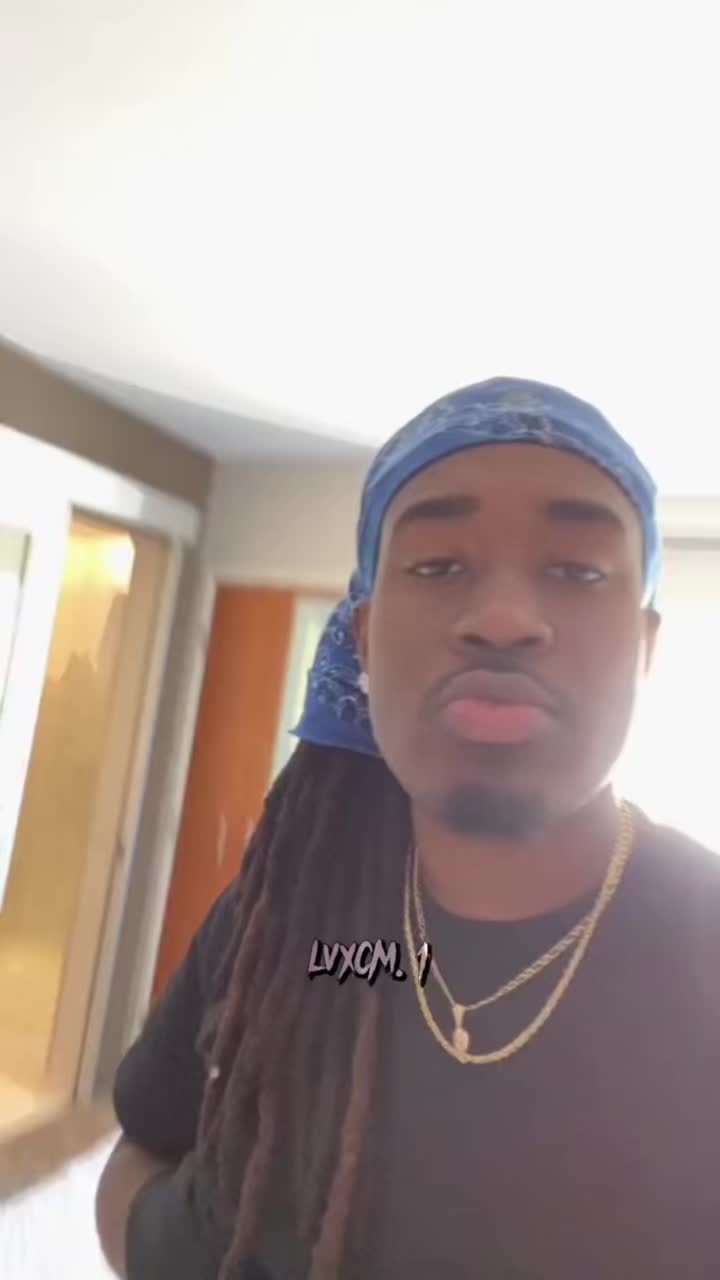 @🧛🏿&zwj;♂️