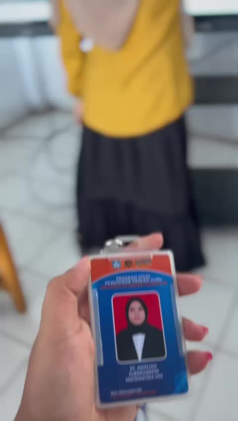 @Amel__