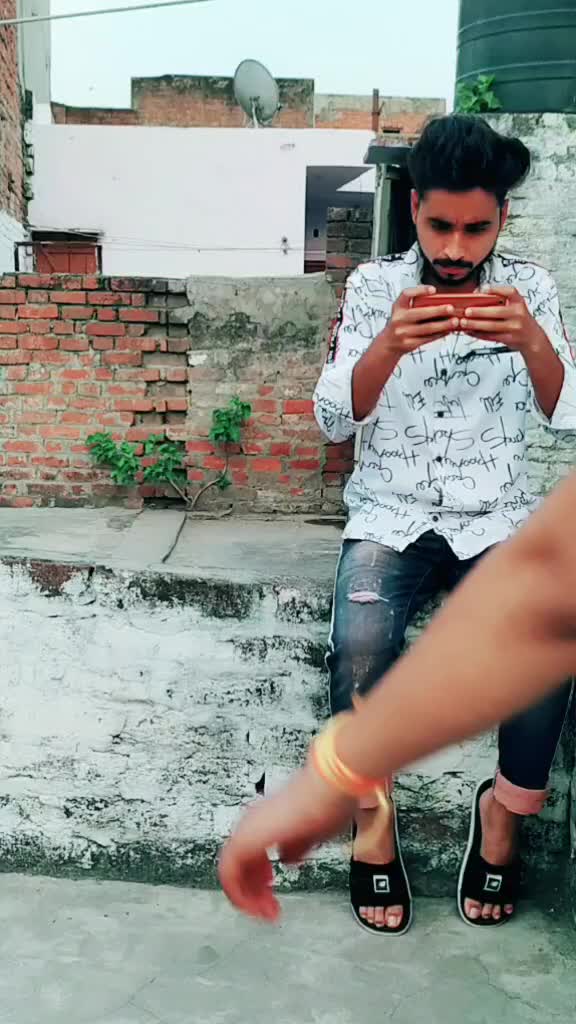 @zeeshansmarty1
